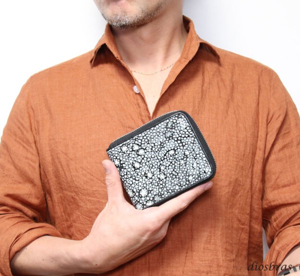 画像2: 財布 ラウンドファスナー スティングレイ メンズ レディース 本革 スティングレー スター エイ革 梅花皮 かいらぎ イバラエイ ウォレット ガルーシャ ラウンド ジッパー スタースティングレー レザーウォレット  バイカー ショート 二つ折り財布 牛革 ハンドメイド (2)