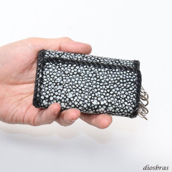 画像3: キーケース 6連 ガルーシャ スティングレイ メンズ レディース 本革 スティングレー スター エイ革 梅花皮 かいらぎ イバラエイ  スタースティングレー バイカー 牛革 ハンドメイド 三つ折り財布 財布 レザーウォレット ウォレット バイカー ハーフウォレット (3)