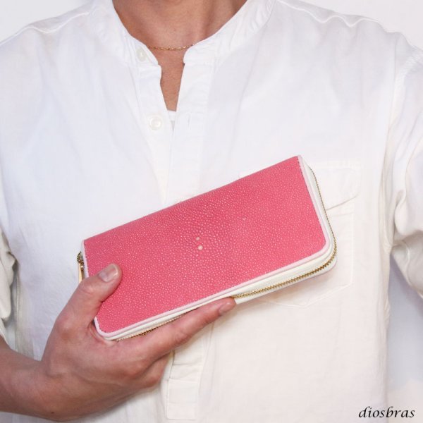 画像17: 匠プレミアムシリーズ VALENA-ヴァレナ- 財布 ラウンドファスナー メンズ レディースマルチカラーファスナー 本革 カットスティングレー エイ革  大容量 ラウンドファスナー ウォレット ガルーシャ ラウンド ジッパー ZIPPER 財布 ヌメ革 レザーウォレット ロングウォレット バイカー 長財布 牛革 紳士 婦人 ピュアピンク (17)