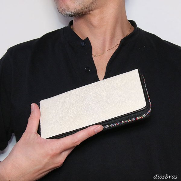 画像2: 財布 スティングレイ ガルーシャ 財布 スティングレー エイ革 ラウンドファスナー メンズ レディース 本革 エイ革 大人気 ウォレット ガルーシャ ラウンド ジッパー ZIPPER ヌメ革 レザーウォレット ロングウォレット バイカー 長財布 牛革 紳士 婦人 スノー ホワイト (2)