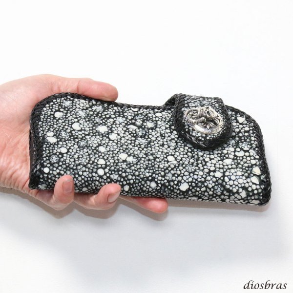 画像7: メンズ長財布 バイカーズウォレット イバラエイ レザーウォレット 本革 カットスティングレー スター エイ革 長財布 バイカーズウォレット レザーウォレット シルバー925コンチョ 革財布 皮財布 ロングウォレット 天然皮革 梅花皮 かいらぎ メンズ 長財布 ガルーシャ (7)