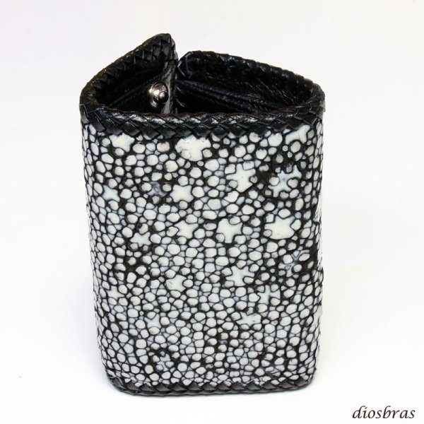 画像5: キーケース 6連 ガルーシャ スティングレイ メンズ レディース 本革 スティングレー スター エイ革 梅花皮 かいらぎ イバラエイ  スタースティングレー バイカー 牛革 ハンドメイド 三つ折り財布 財布 レザーウォレット ウォレット バイカー ハーフウォレット (5)