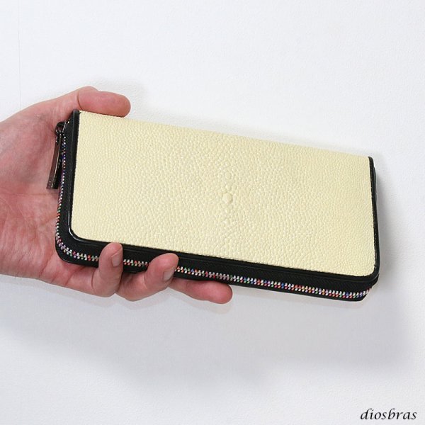 画像17: 匠プレミアムシリーズ VALENA-ヴァレナ- 財布 ラウンドファスナー メンズ レディースマルチカラーファスナー 本革 カットスティングレー エイ革  大容量 ラウンドファスナー ウォレット ガルーシャ ラウンド ジッパー ZIPPER 財布 ヌメ革 レザーウォレット ロングウォレット バイカー 長財布 牛革 紳士 婦人 バニラホワイト (17)