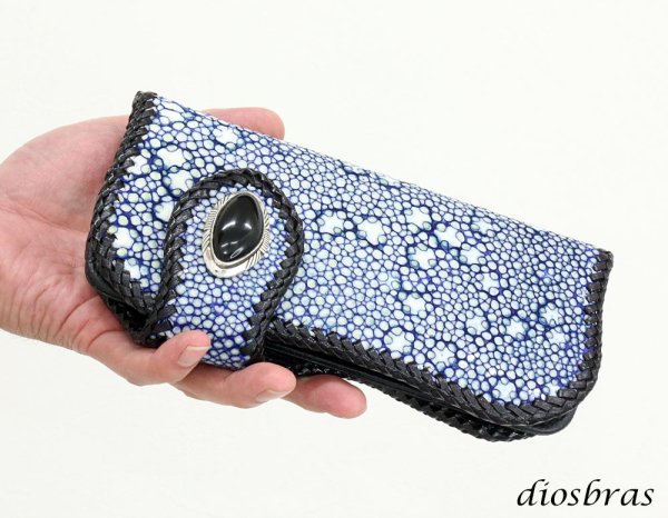 画像8: メンズ長財布 バイカーズウォレット イバラエイ レザーウォレット 本革 カットスティングレー スター エイ革 長財布 バイカーズウォレット シルバー925コンチョ 革財布 皮財布 ロングウォレット 天然皮革 梅花皮 かいらぎ メンズ 長財布 ガルーシャ ブルー (8)