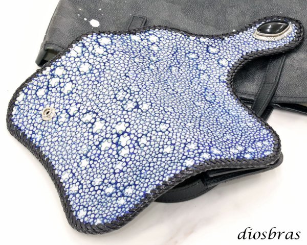 画像5: メンズ長財布 バイカーズウォレット イバラエイ レザーウォレット 本革 カットスティングレー スター エイ革 長財布 バイカーズウォレット シルバー925コンチョ 革財布 皮財布 ロングウォレット 天然皮革 梅花皮 かいらぎ メンズ 長財布 ガルーシャ ブルー (5)