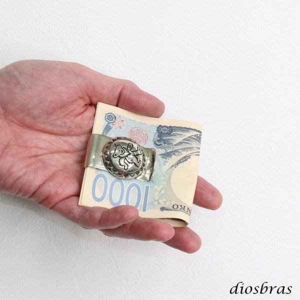 画像2: マネークリップ ベア ホピ 熊 シルバー プレーン マネークリップ 財布 シンプル ジュエリー ウォレット マネークリップ  ココペリ ナバホ インディアンジュエリー メンズ レディース 男女兼用 メダル シルバー925 真鍮 ブラス  メール便送料無料 (2)