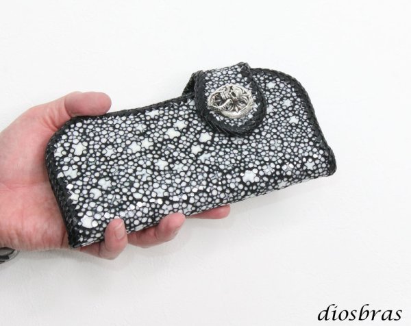 画像8: メンズ長財布 バイカーズウォレット イバラエイ レザーウォレット 本革 カットスティングレー スター エイ革 長財布 バイカーズウォレット シルバー925コンチョ 革財布 皮財布 ロングウォレット 天然皮革 梅花皮 かいらぎ メンズ 長財布 ガルーシャ (8)