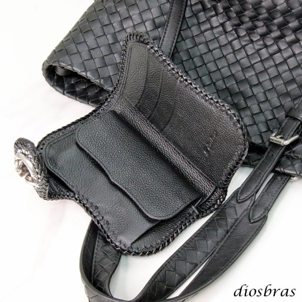 画像5: メンズ 二つ折り財布 バイカーズウォレット  イバラエイ ミドル ハーフウォレット シンプル レザーウォレット 本革 カットスティングレイ エイ 革 シルバー925コンチョ 革財布 皮財布 ロングウォレット 天然皮革 天然皮革 梅花皮 かいらぎ メンズ 長財布 ガルーシャ (5)