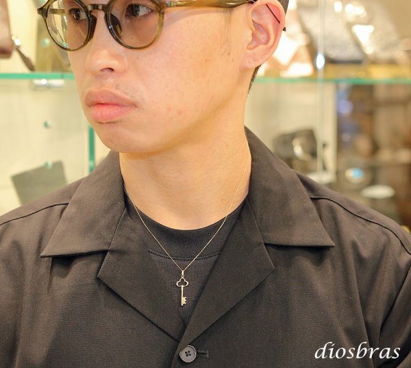 画像2: 鍵　キー ペンダント k18 18金トップ シンプル ゴールド 18k メンズ レディース18金 チャーム クロス ペンダント コイン 金貨 ペンダント トップ  ネックレス  ネックレス (2)