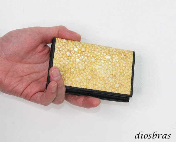 画像2: カード入れ 名刺入れ 定期入れ パスケース メンズ レディース パス入れ 免許証入れ 本革 スター エイ革 梅花皮 かいらぎ イバラエイ カットスティングレイ エイ革 カードケース 名刺入れ  ポイントカード  クレジットカード  収納  牛革  スティングレー ガルーシャ (2)