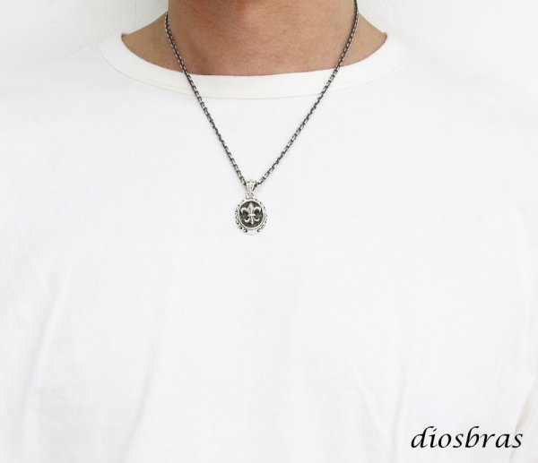 画像3: ユリの紋章 ペンダント ユリ リリー アラベスク クロス 十字架 ミニクロス ブラック シルバー925 ペンダントトップ シルバー ネックレス  メンズ レディース (3)