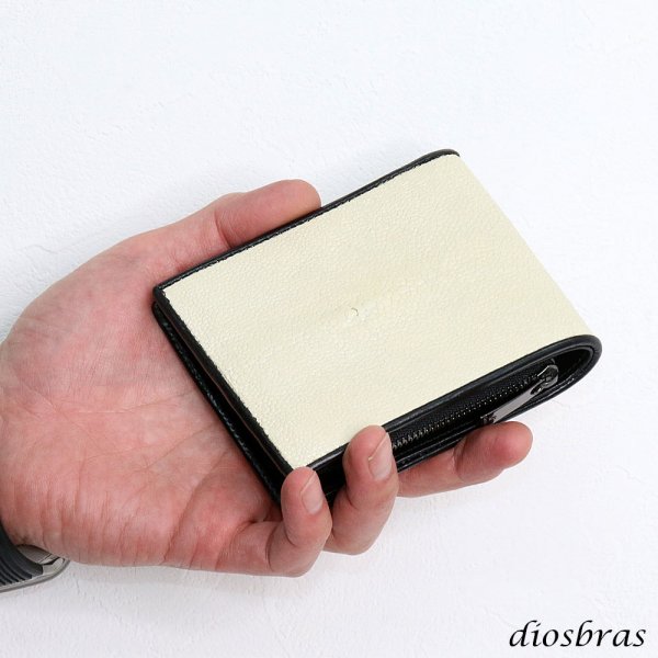 画像2: メンズ二つ折り レザーウォレット 本革 スティングレイ エイ革 ガルーシャ シンプルウォレット スリム 薄い 短財布 レザーウォレット 革財布 皮財布 ショートウォレット ウォレット 紳士財布 婦人財布 サイフ 二つ折り財布 メンズ レディース 財布 L型コインファスナー (2)