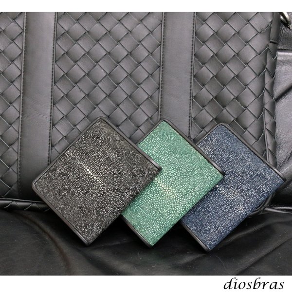 画像3: メンズ二つ折り レザーウォレット 本革 スティングレイ  スティングレー エイ革 シンプル スーパースリム 極薄 メンズ短財布 レザーウォレット 革財布 皮財布 ショートウォレット 本物 天然皮革 レディース 紳士財布 プレゼント 二つ折り財布 スティングレー ガルーシャ (3)