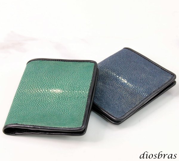 画像14: メンズ二つ折り レザーウォレット 本革 スティングレイ  スティングレー エイ革 シンプル スーパースリム 極薄 メンズ短財布 レザーウォレット 革財布 皮財布 ショートウォレット 本物 天然皮革 レディース 紳士財布 プレゼント 二つ折り財布 スティングレー ガルーシャ (14)