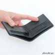 画像8: メンズ二つ折り レザーウォレット 本革 サドルレザー 牛革 シンプル スーパースリム 極薄 メンズ短財布 レザーウォレット 革財布 皮財布 ヌメ革 ショートウォレット 本物 天然皮革 レディース お財布 紳士財布 婦人財布 プレゼント サイフ 二つ折り財布 ブラック 黒 (8)