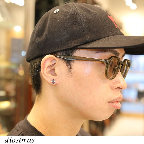 画像3: シルバー925 クロス 十字架 ブラック ジルコニア 片方ピアス メンズ レディース ブリリアンカット 多角カッティング 極小クロス (3)