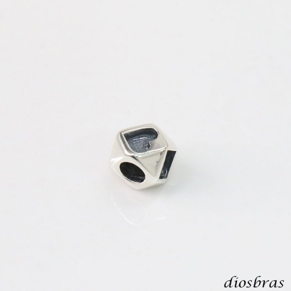 画像4: トランプ ハート ダイヤ スペード クローバー 多角形 キューブ  ペンダント ビーズ シルバー シルバー925 ビーズ アクセサリー ハンドメイド パーツ ジルコニア 多角形 キューブ  縦8.4mm 直径7.4mm 内径3.7mm  メール便全国送料無料 (4)