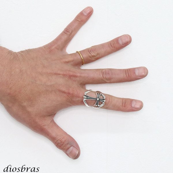 画像2: クロス フリーサイズ リング　シルバー925 シルバーリング  メンズ クロス 十字架 ジルコニア ブラック ホワイト シンプルクロス 極小 スターリングシルバー ゴシック 指輪 ring silver925 銀 シルバーアクセサリー 男性 女性 レディース 極小 シンプル ピンキー (2)