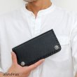 画像4: 長財布 クロス トラッカーウォレット シルバー925製 コンチョ 十字架 レザーウォレット 革財布 本革 レザー シュリンクレザー かぶせ財布 ウォレット ハンドメイド 牛革 レディース おしゃれ スリム メンズ長財布  男性 女性 メンズ財布 ファスナー カード収納 大容量 (4)