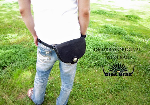 画像5: 【diosbras-ディオブラス-】ウェストバック シャークスキン&牛革コンビ サイドバック バイカー /牛革 ウェストポーチシルバーコンチョ【SS】 (5)