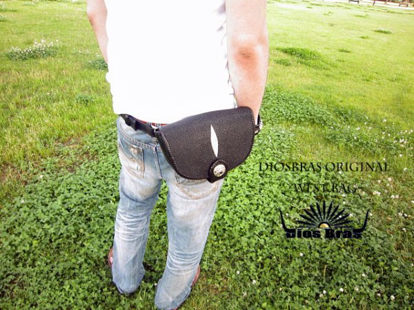 画像5: 【diosbras-ディオブラス-】ウェストバック スティングレイ エイ革&牛革コンビ サイドバック バイカー /牛革 ウェストポーチシルバーコンチョ【EI】 (5)