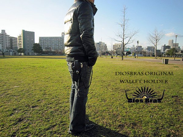 画像4: 【diosbras-ディオブラス-】透かし彫りカービングINレッドパイソンバイカーズウォレットホルダー本革サドルレザーカービングシンプルホルダー 【CPA】 (4)